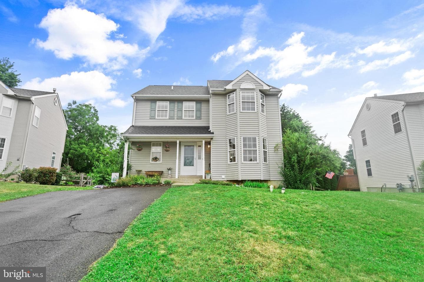 806 Elizabeth Court photo 3