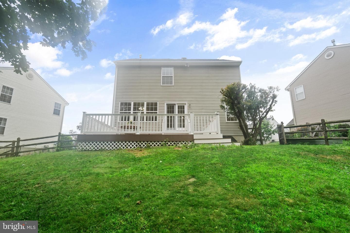 806 Elizabeth Court photo 38