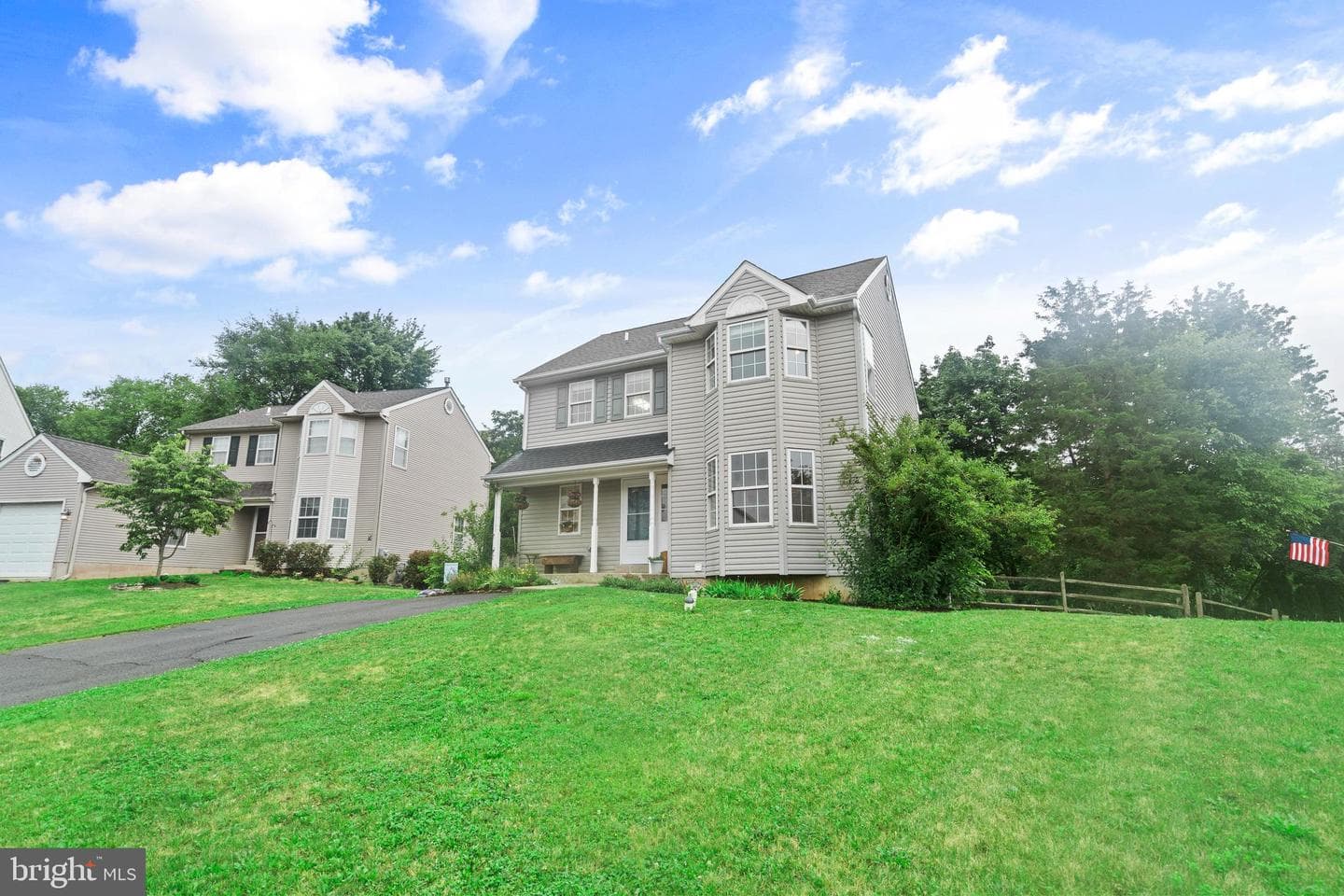 806 Elizabeth Court photo 4