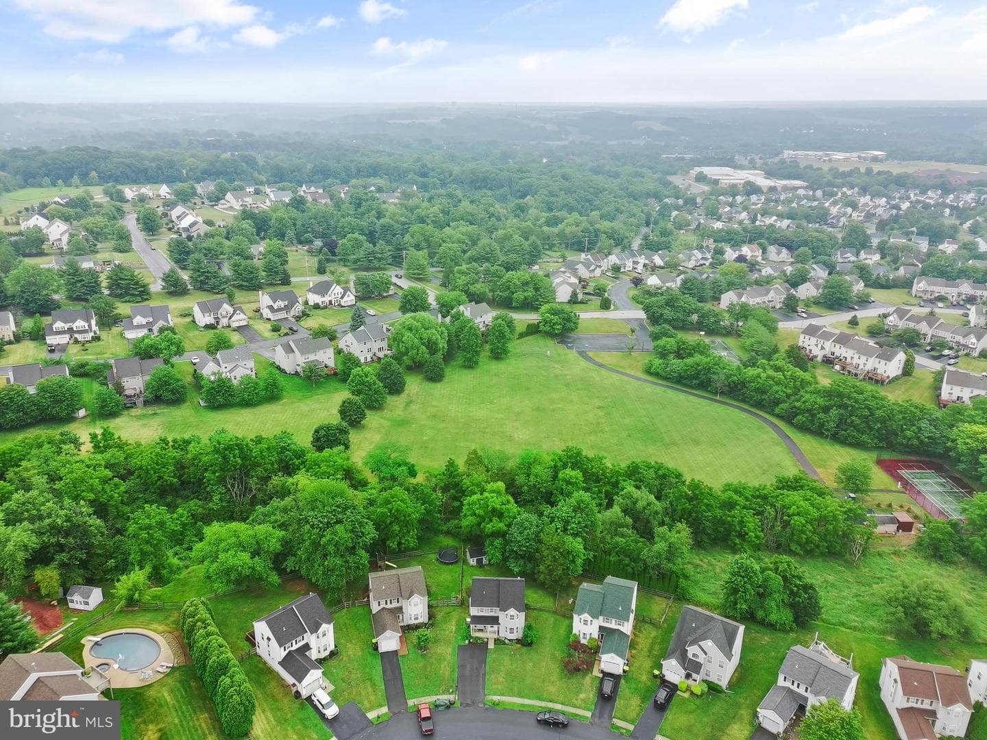 806 Elizabeth Court photo 45