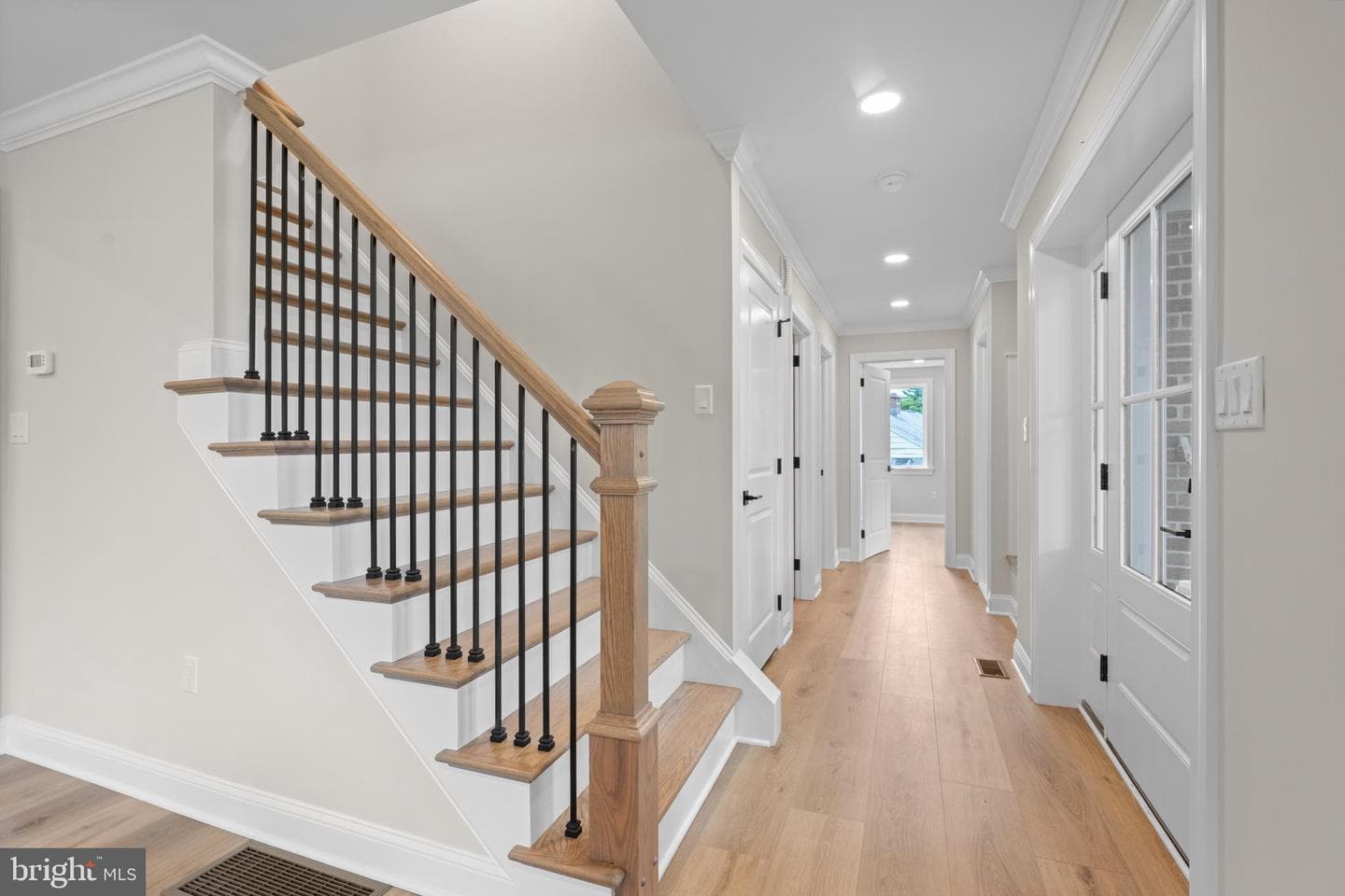 218 Crest Way photo 17