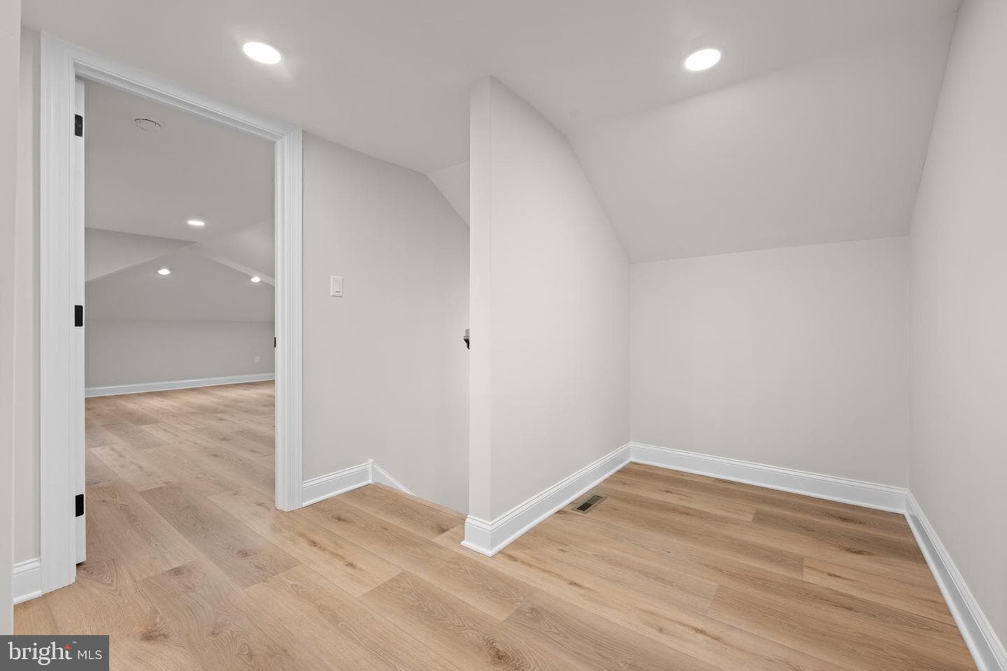218 Crest Way photo 35