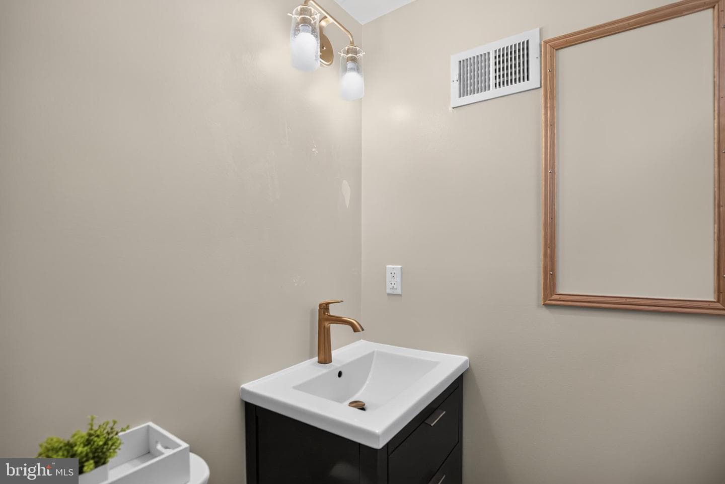 615 Hoyt Road photo 31