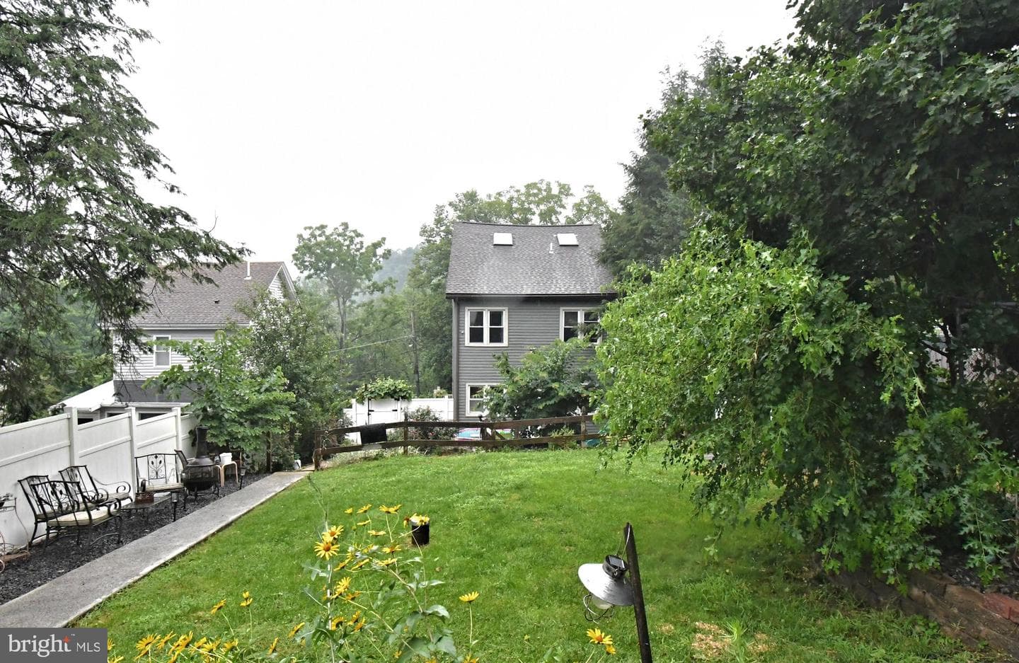 658 Macoby Avenue photo 48