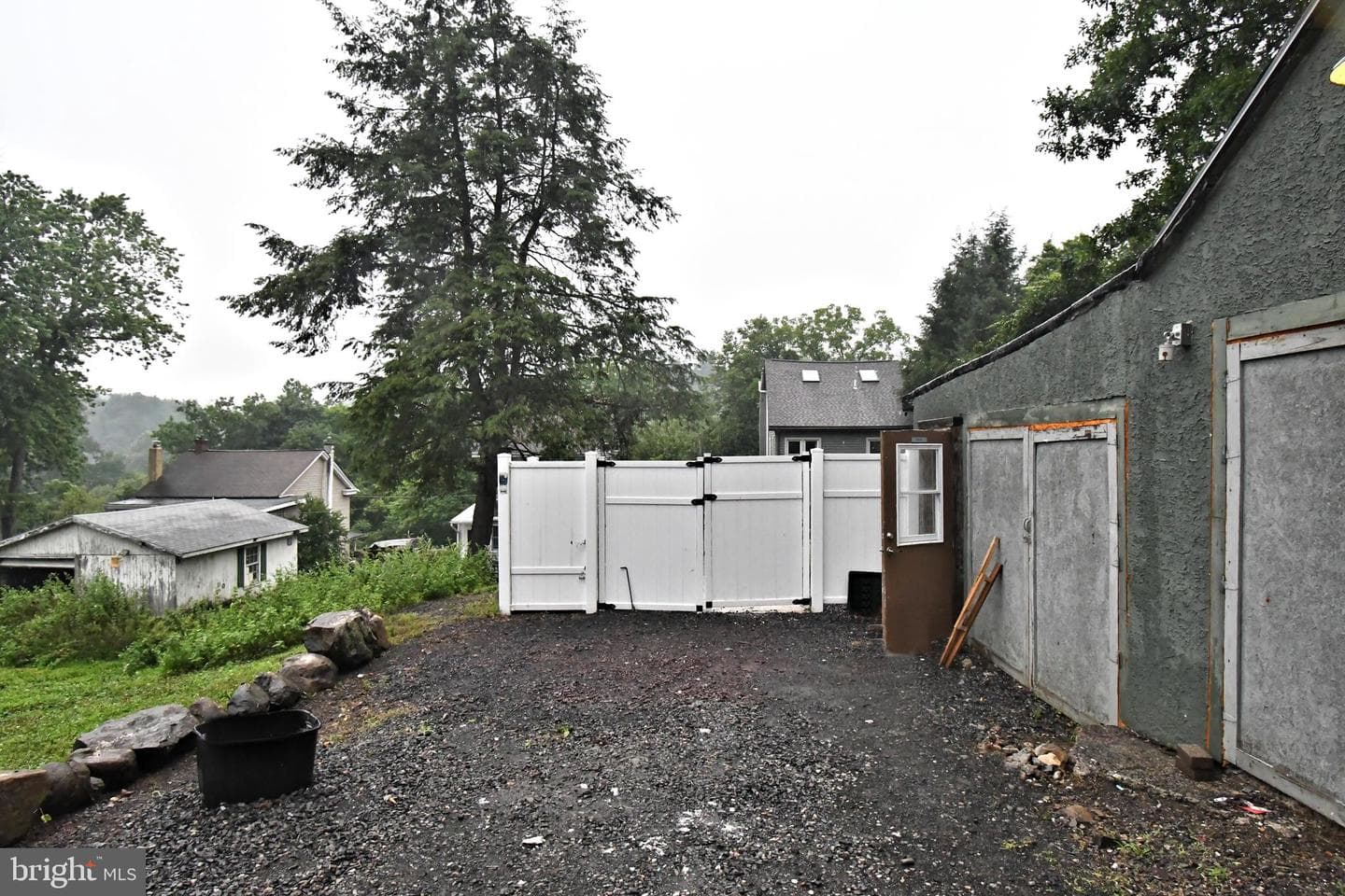 658 Macoby Avenue photo 49