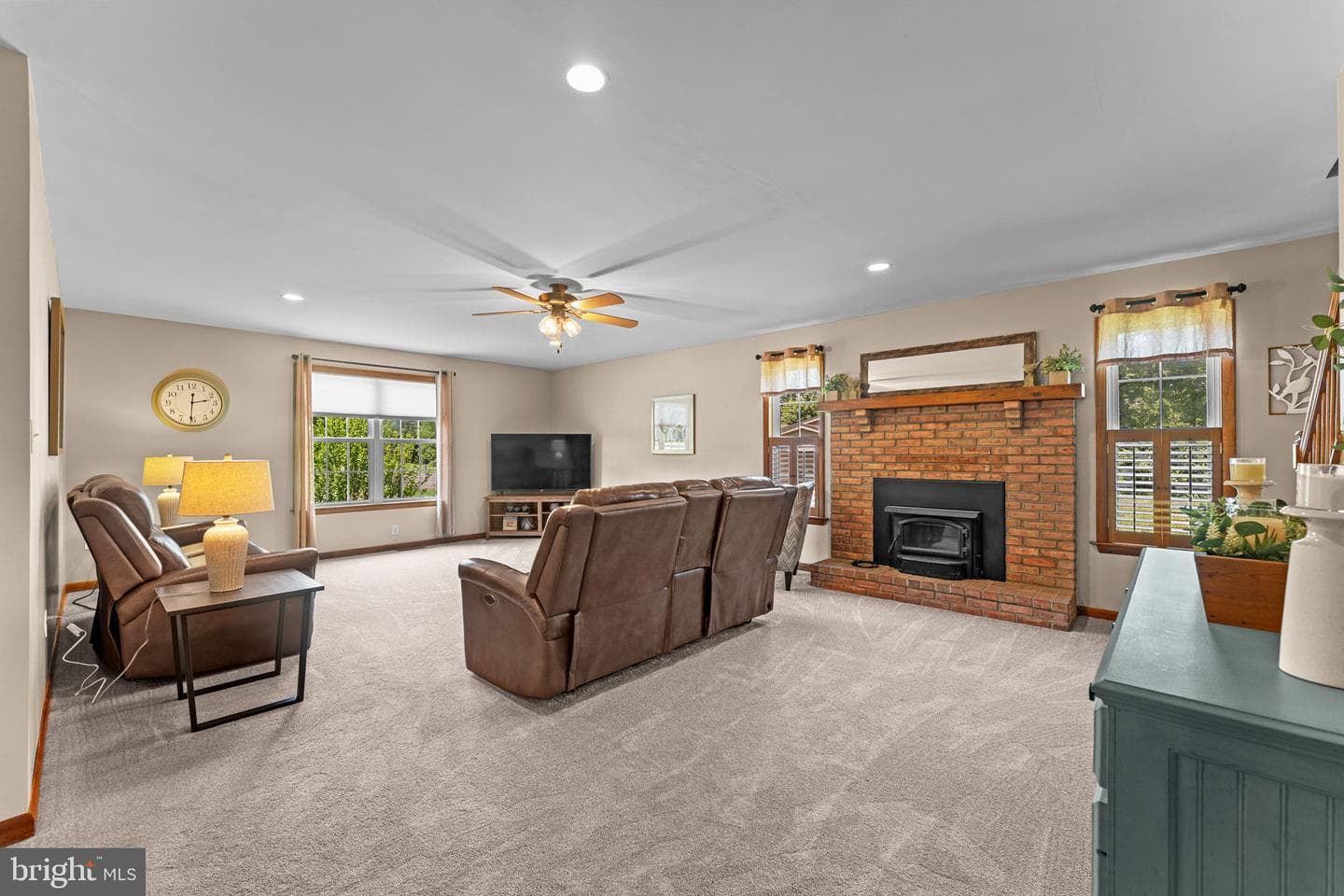 24 Hendricks Road photo 8