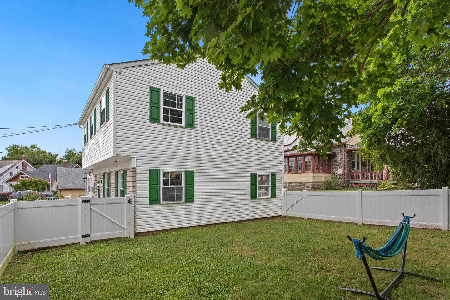 154 Central Avenue photo 23