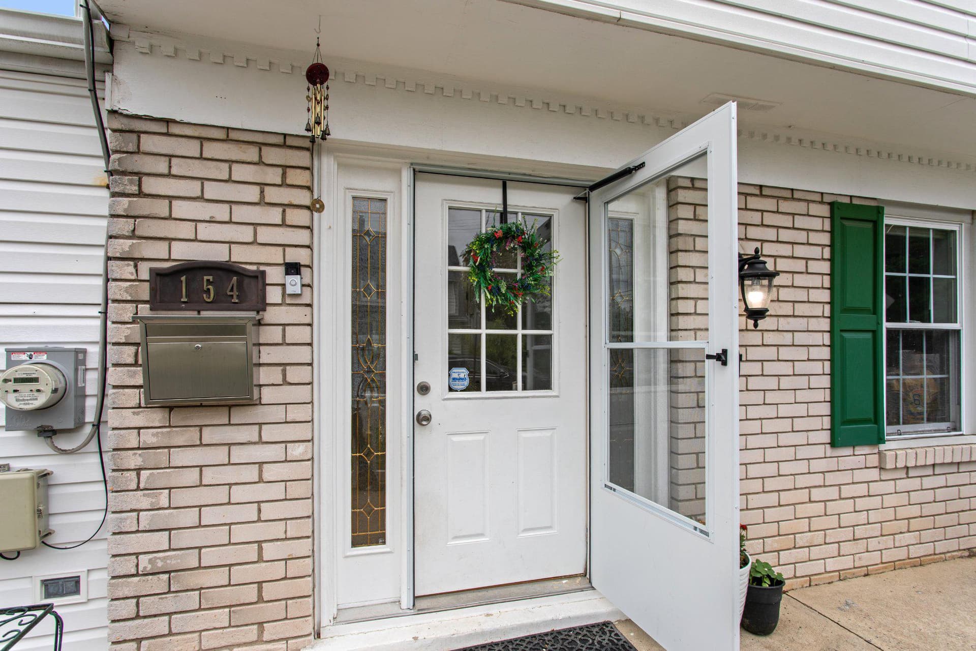 154 Central Avenue photo 4