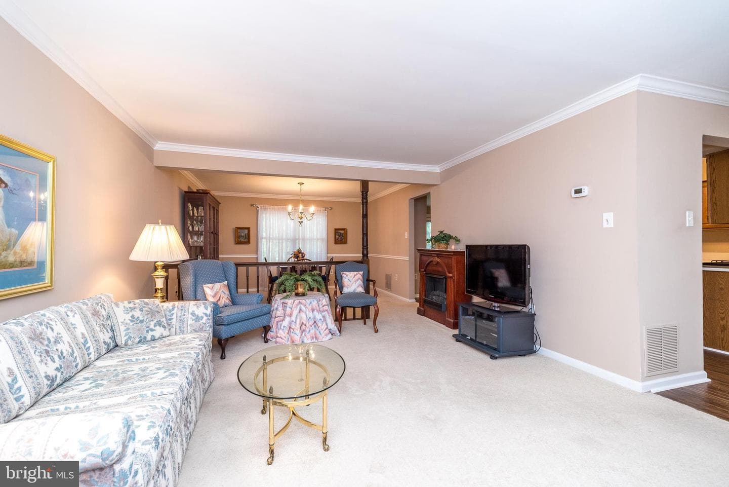 1408 Bronte Court photo 8