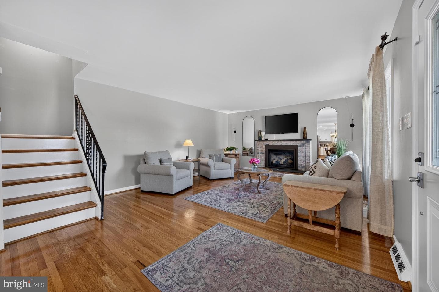 2530 Ball Road photo 4
