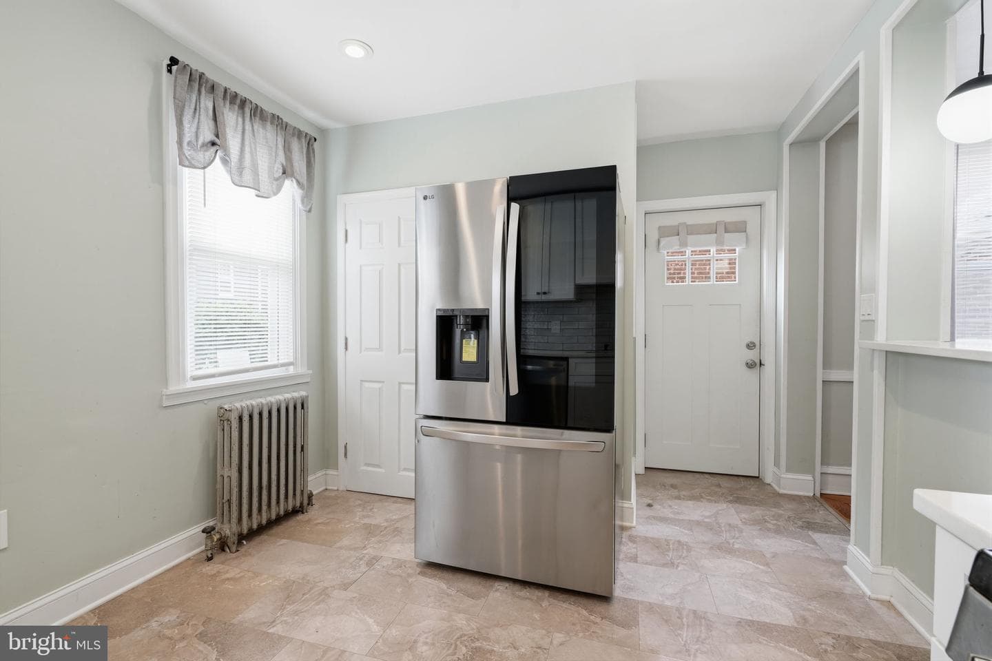 1814 Chelsea Road photo 11