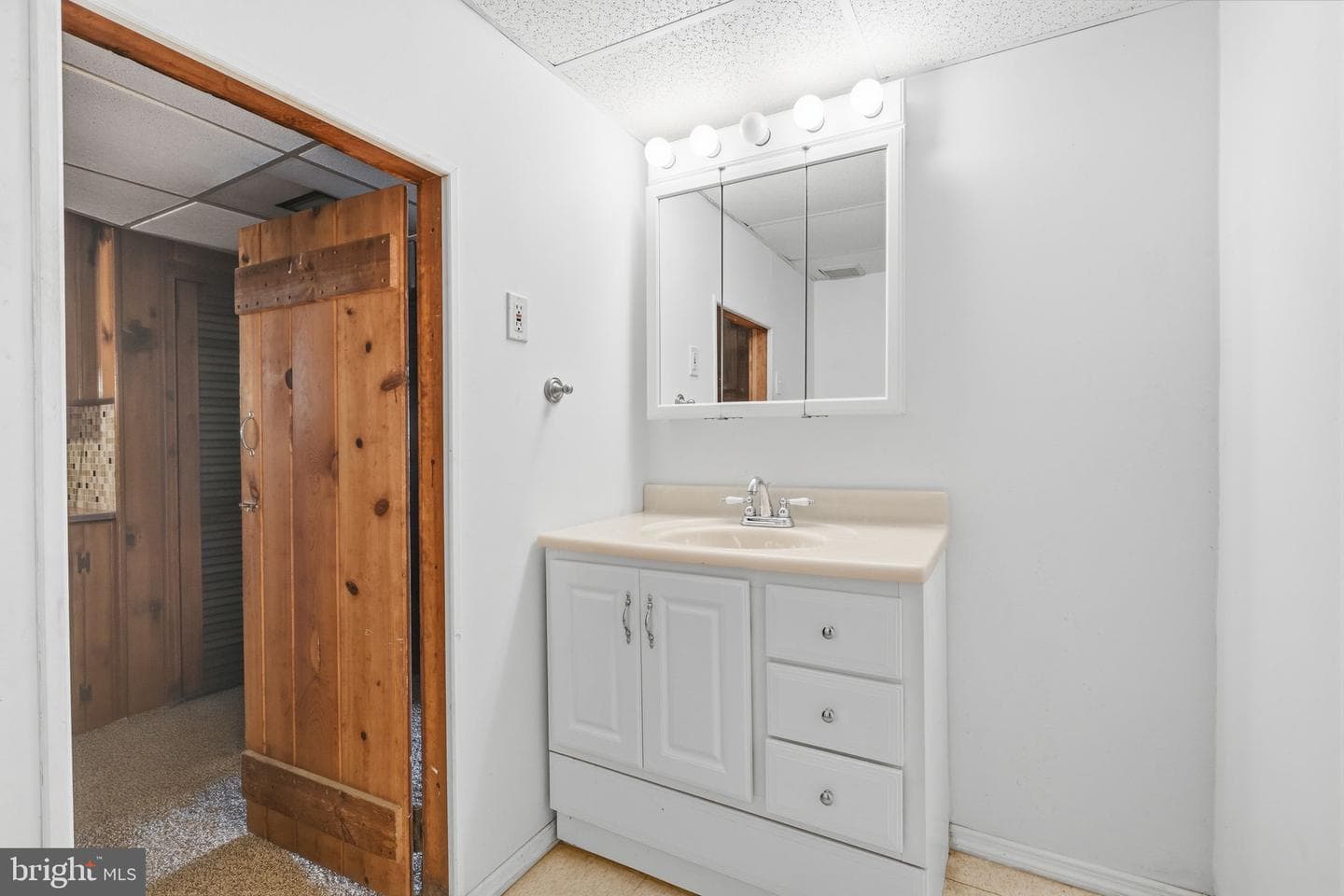 1814 Chelsea Road photo 23