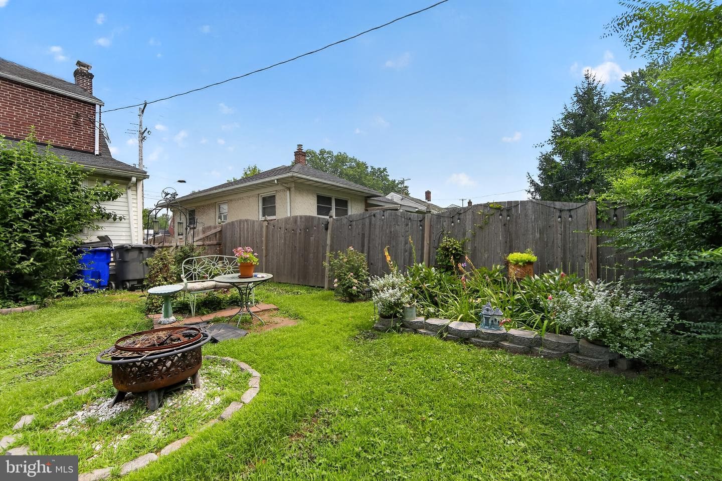 250 W King Street photo 25