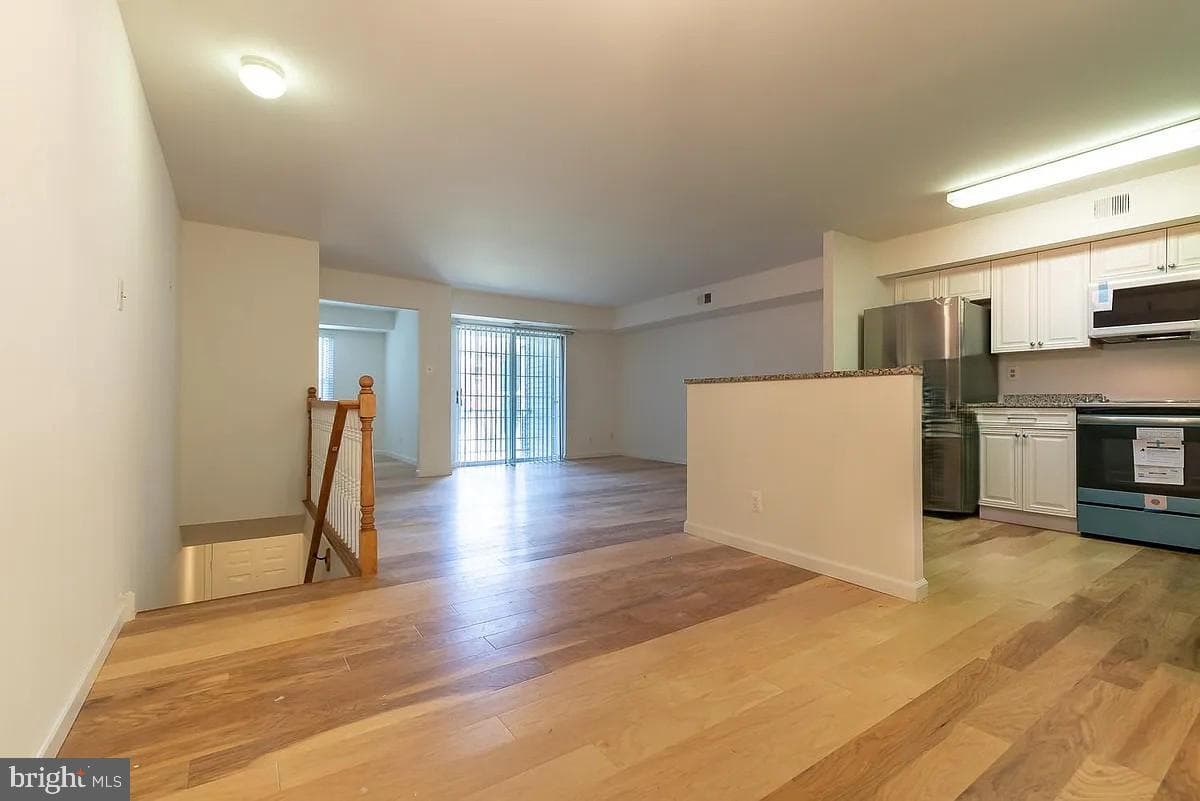 28 Hastings Drive #202 U-28 photo 6
