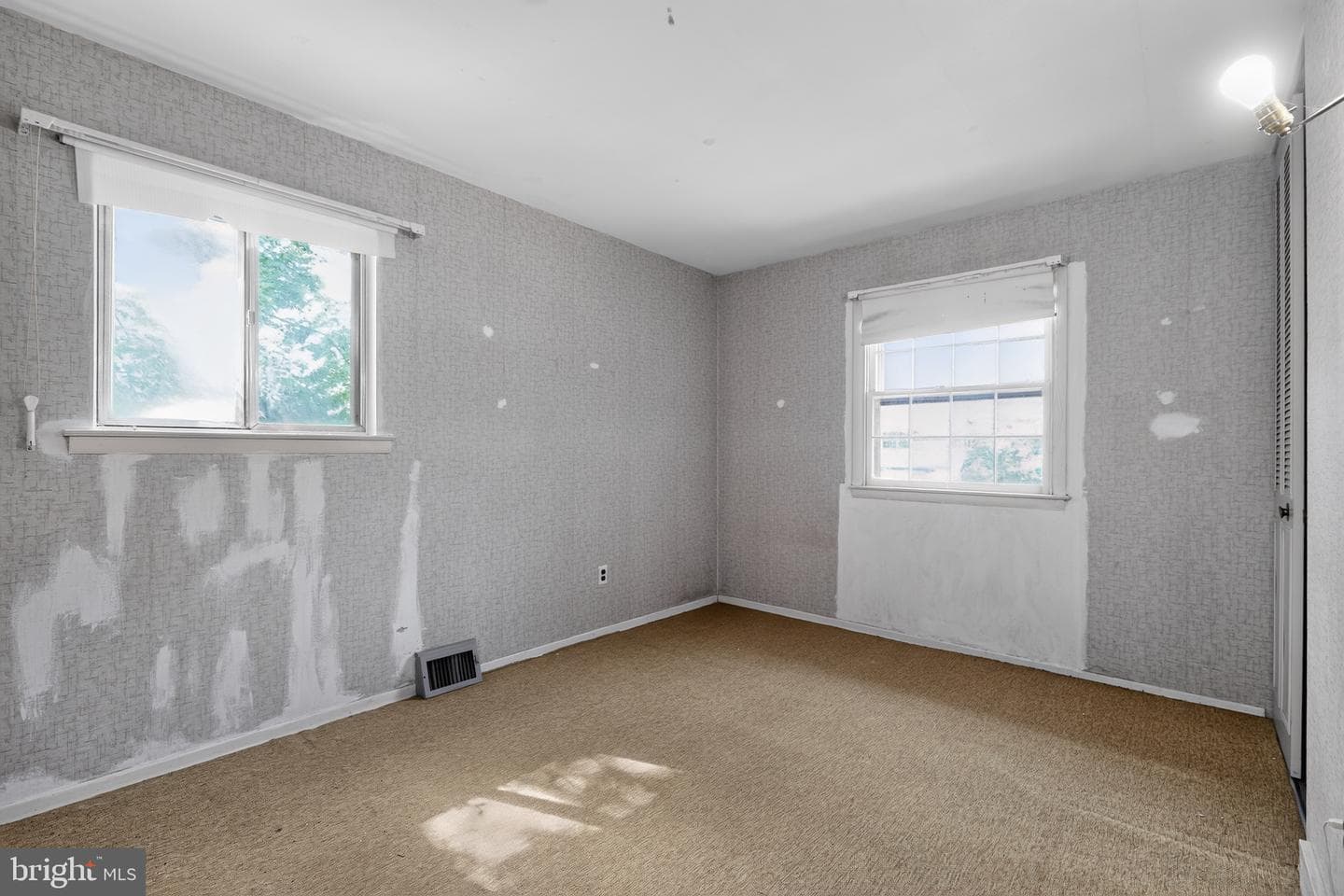 807 Yorktown Street photo 18