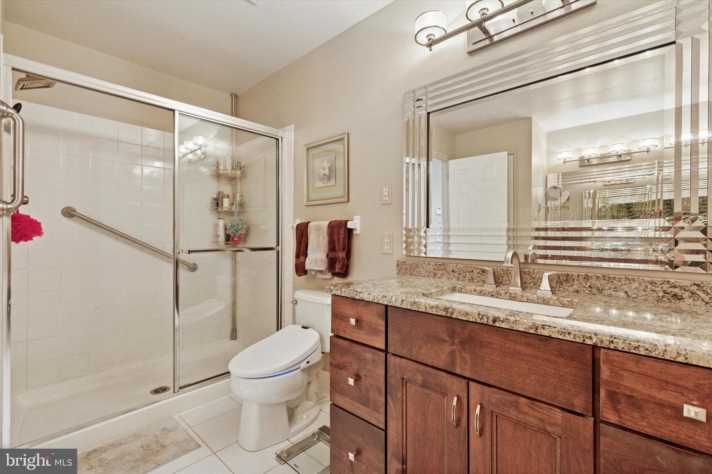 209 Westminster photo 16