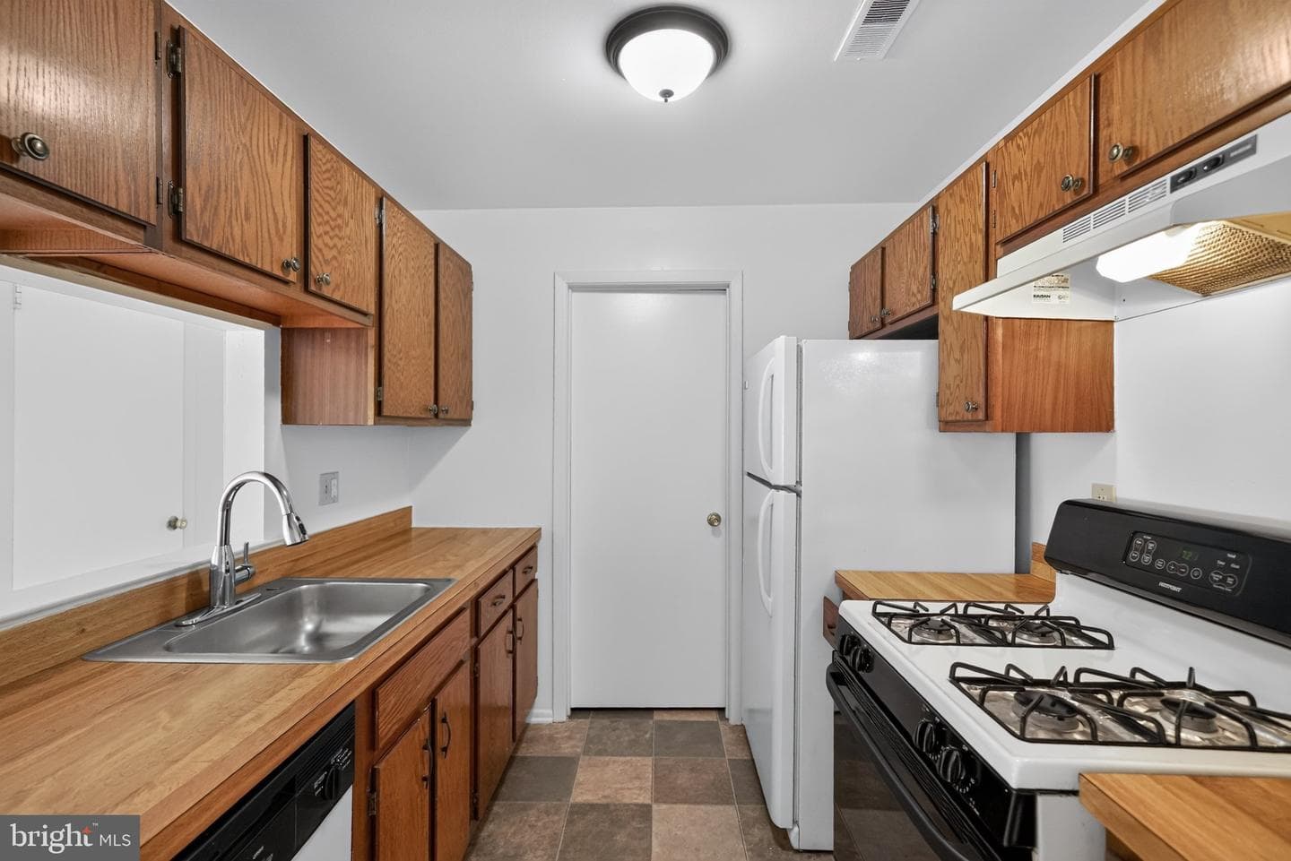 1313 Morris Court photo 15