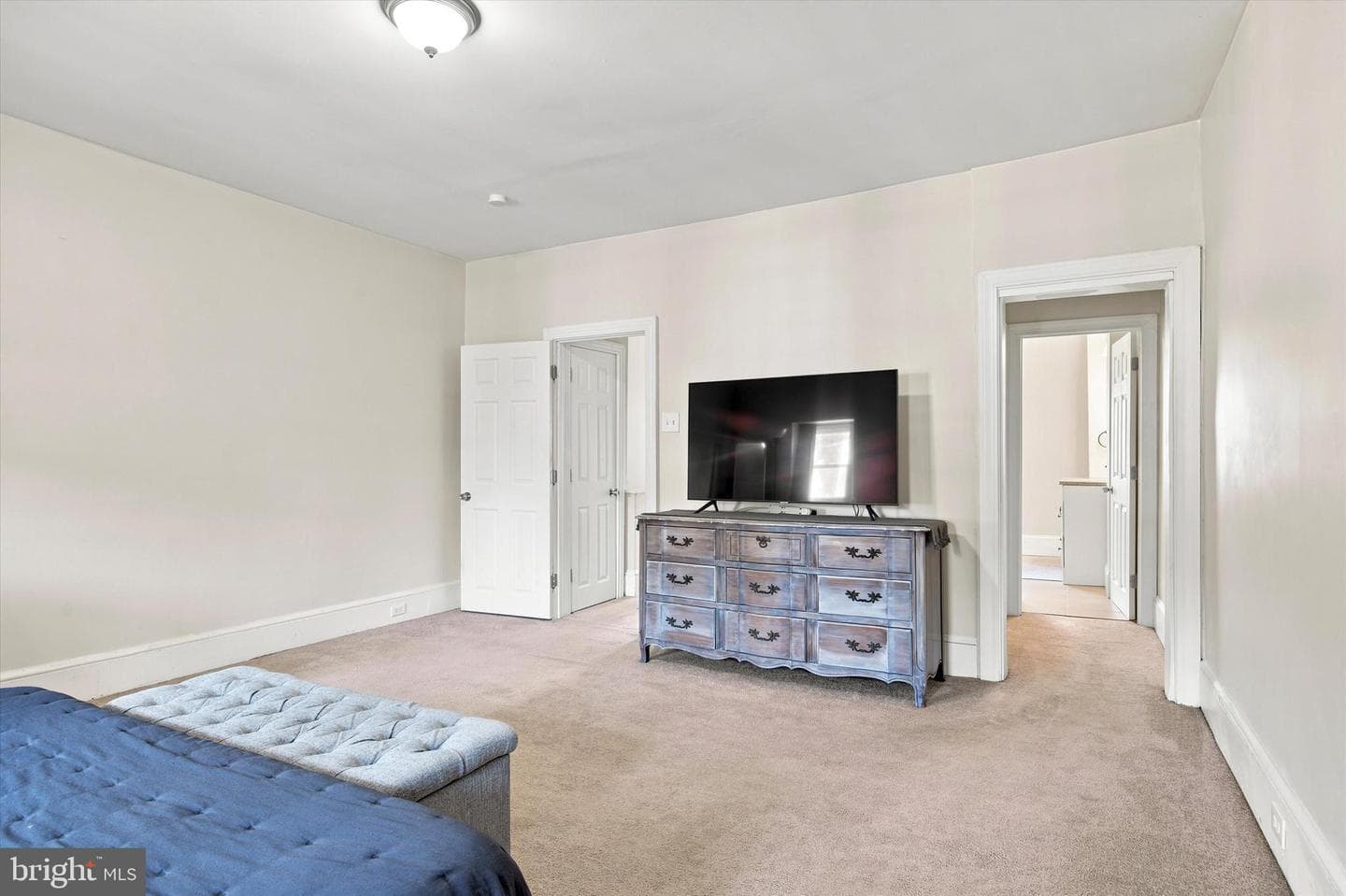 644 Chestnut Street photo 18