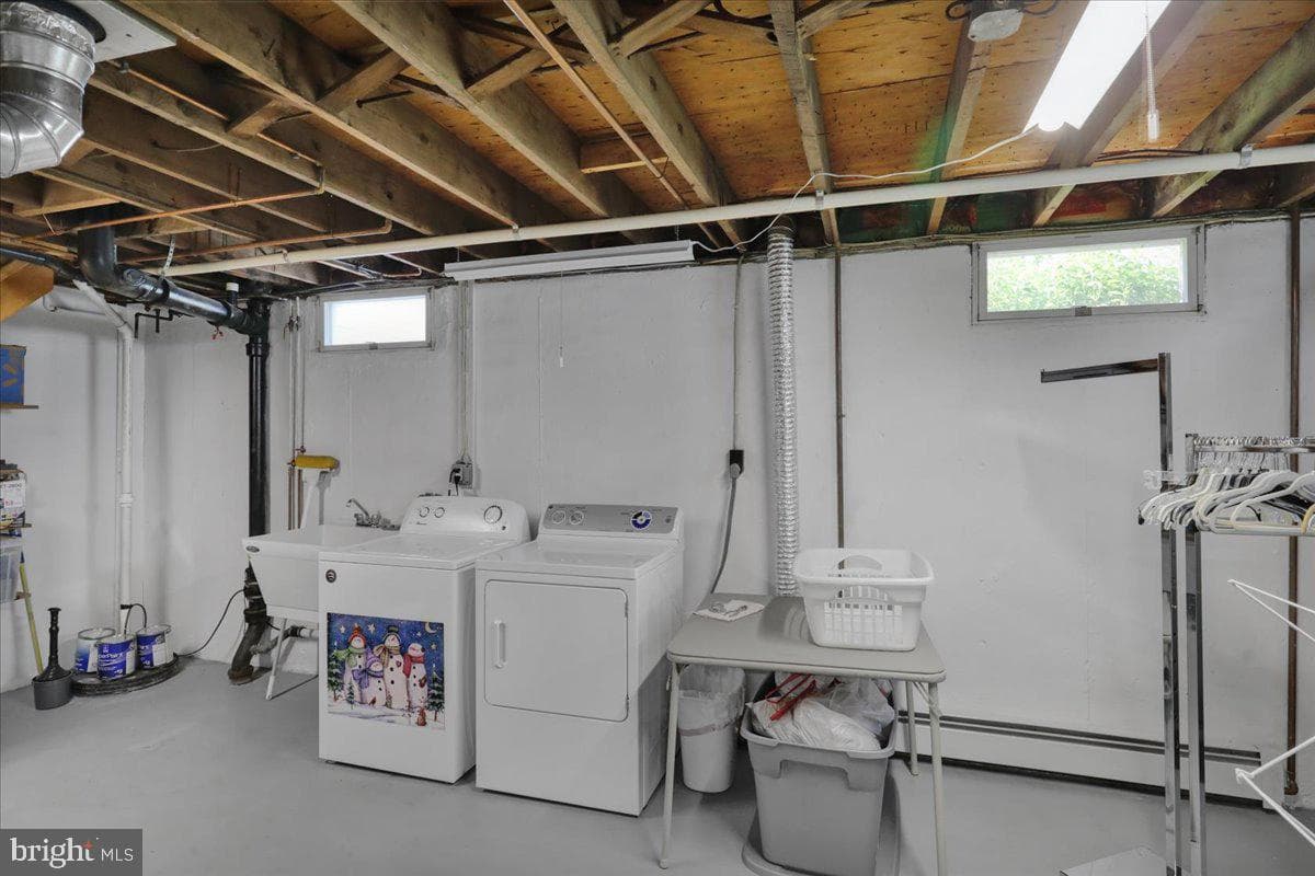 1063 Hale Street photo 22