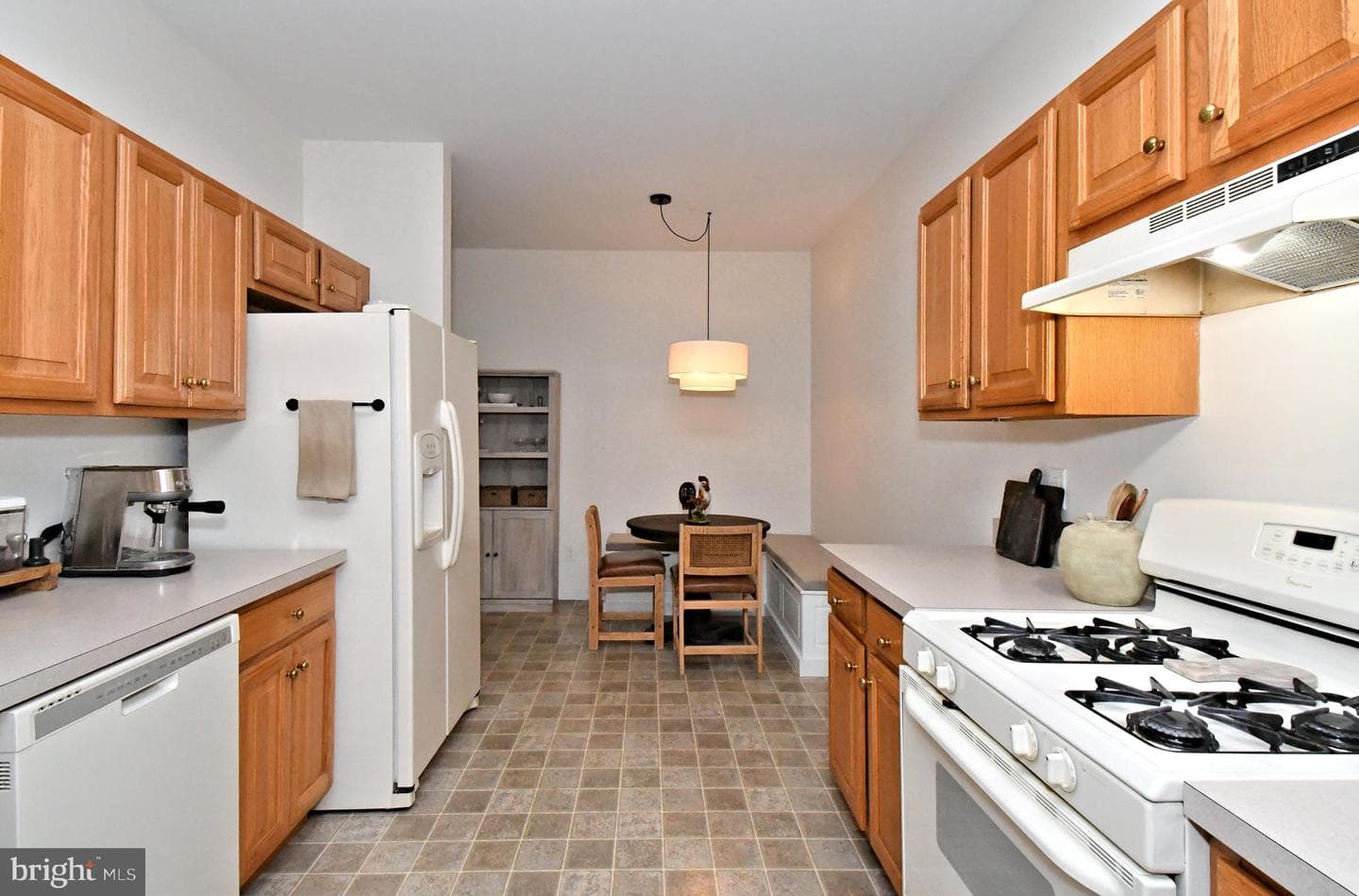 947 Shenkle Drive photo 4
