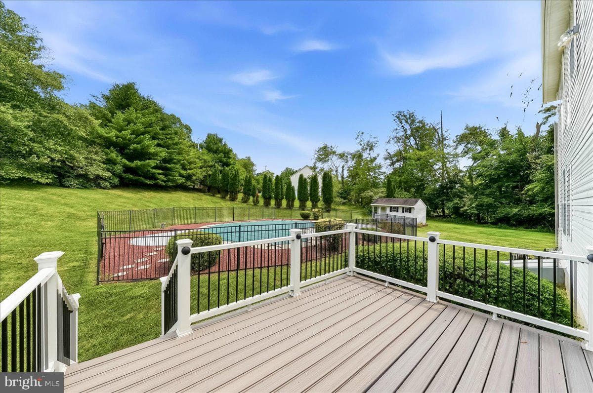 310 Country Ridge Drive photo 35