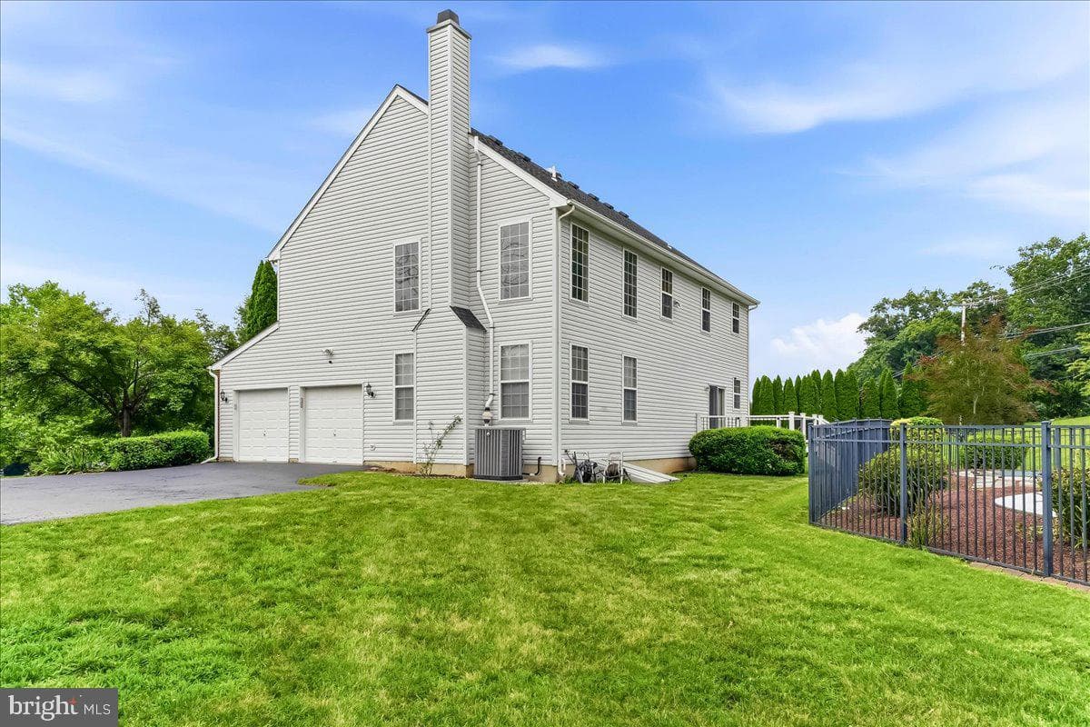 310 Country Ridge Drive photo 40