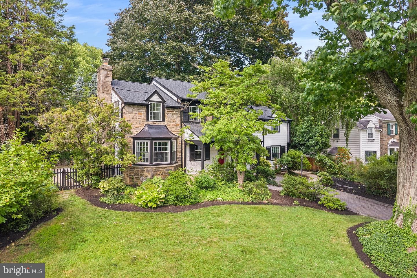 57 Allendale Road photo 1