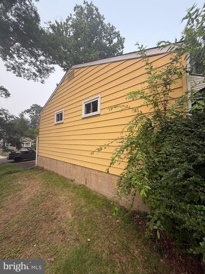210 Fern Avenue photo 5