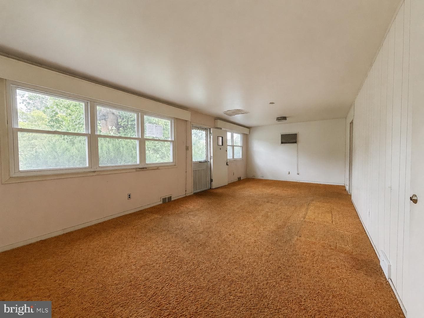 210 Fern Avenue photo 6