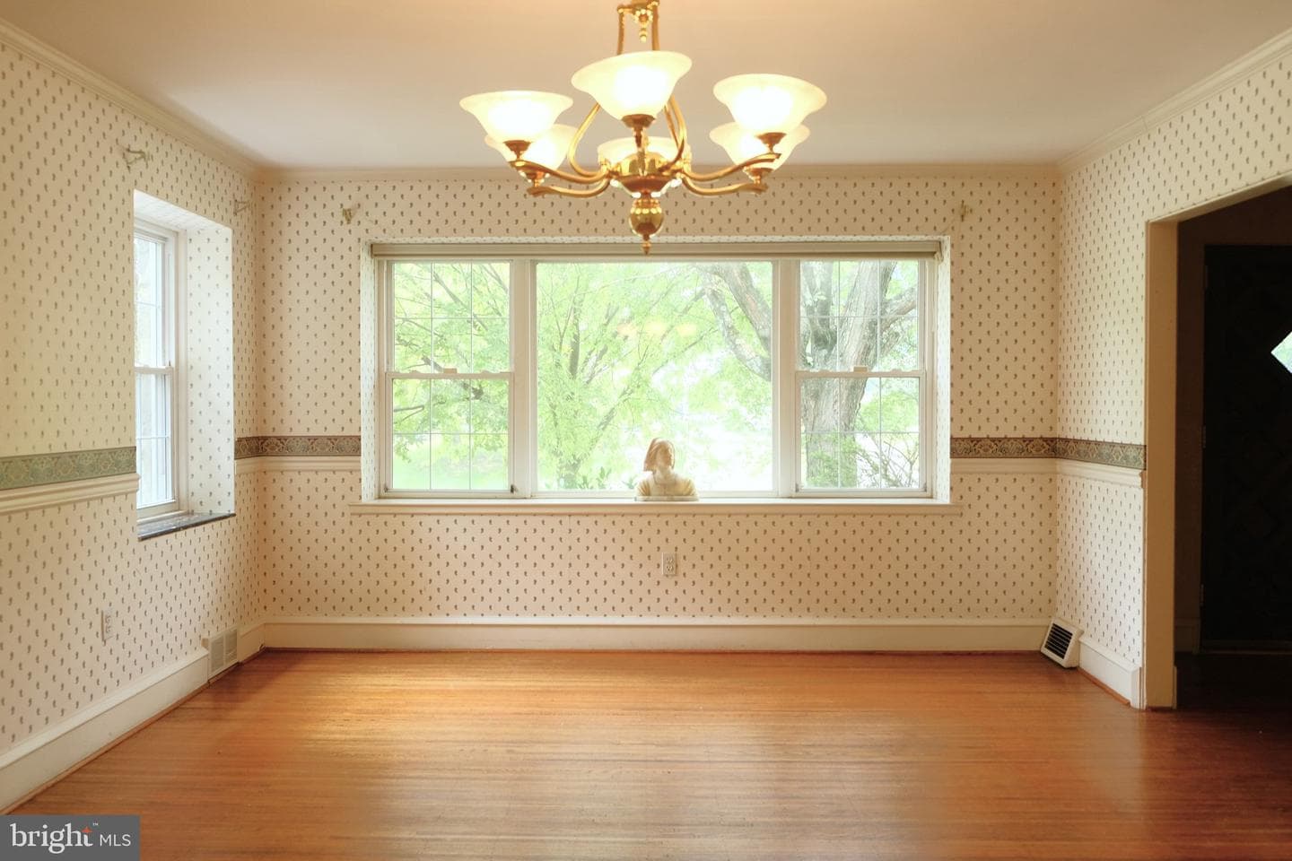 205 Windsor Avenue photo 14