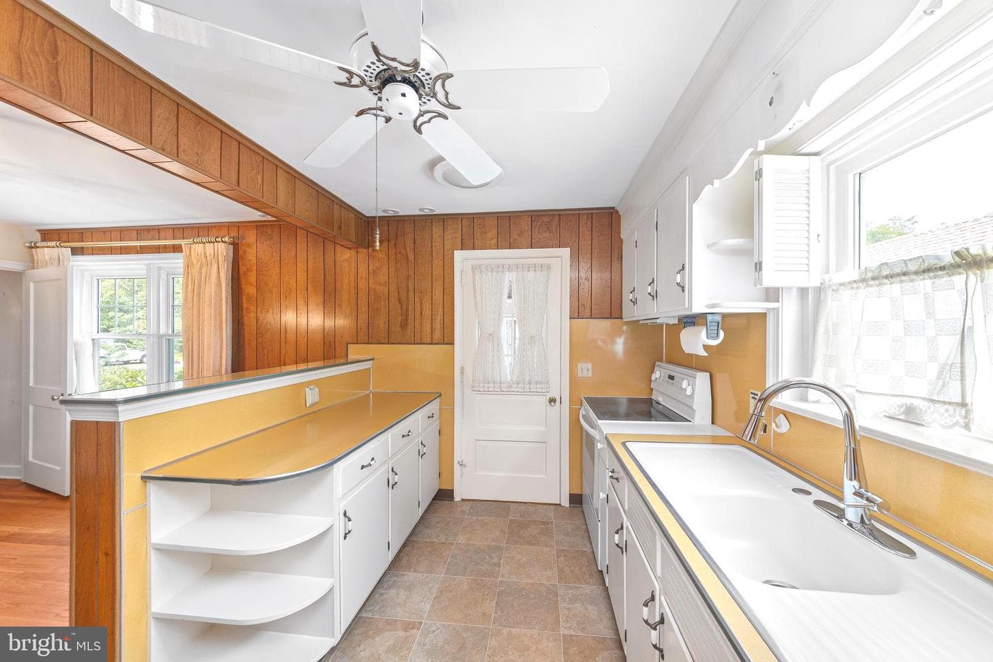 121 Oak Drive photo 16