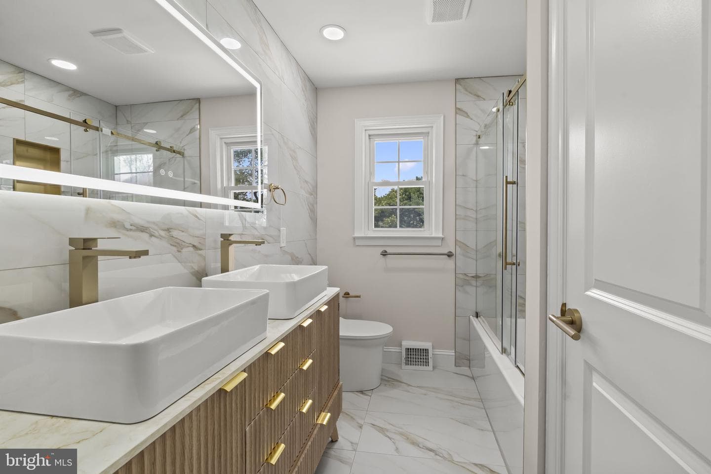 1215 Club House Road photo 37