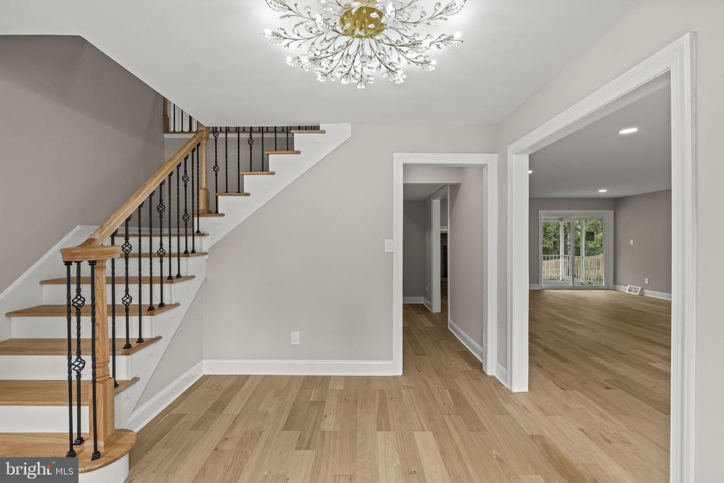 1215 Club House Road photo 8