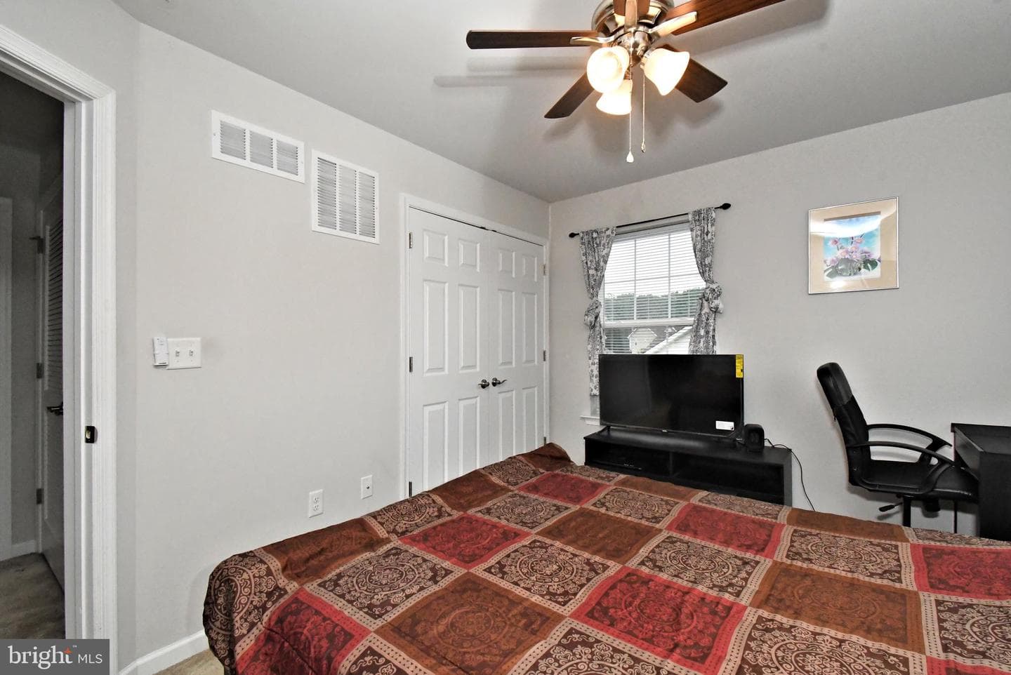 245 Sumner Court photo 36
