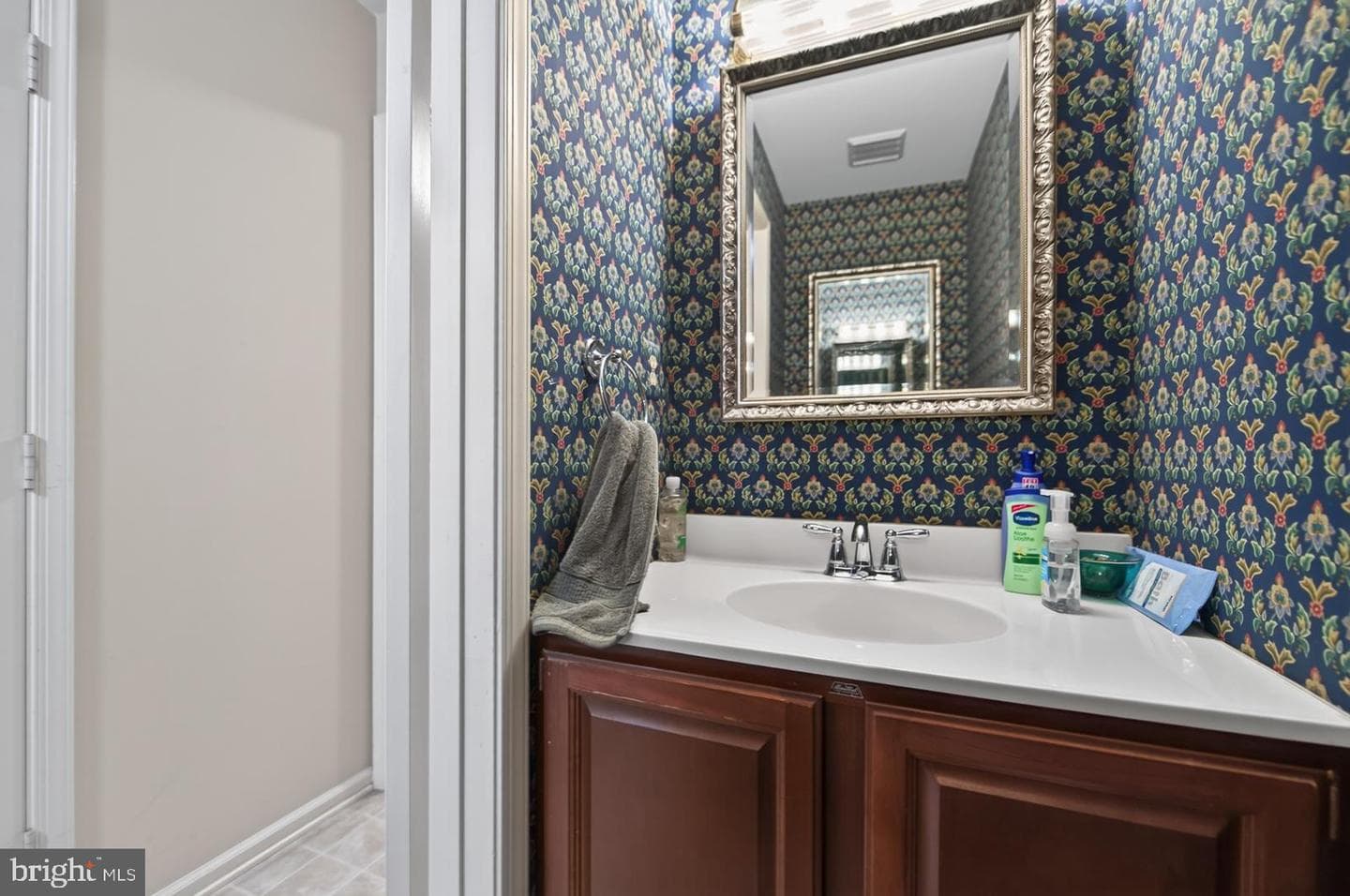 325 Sonnet Lane photo 27