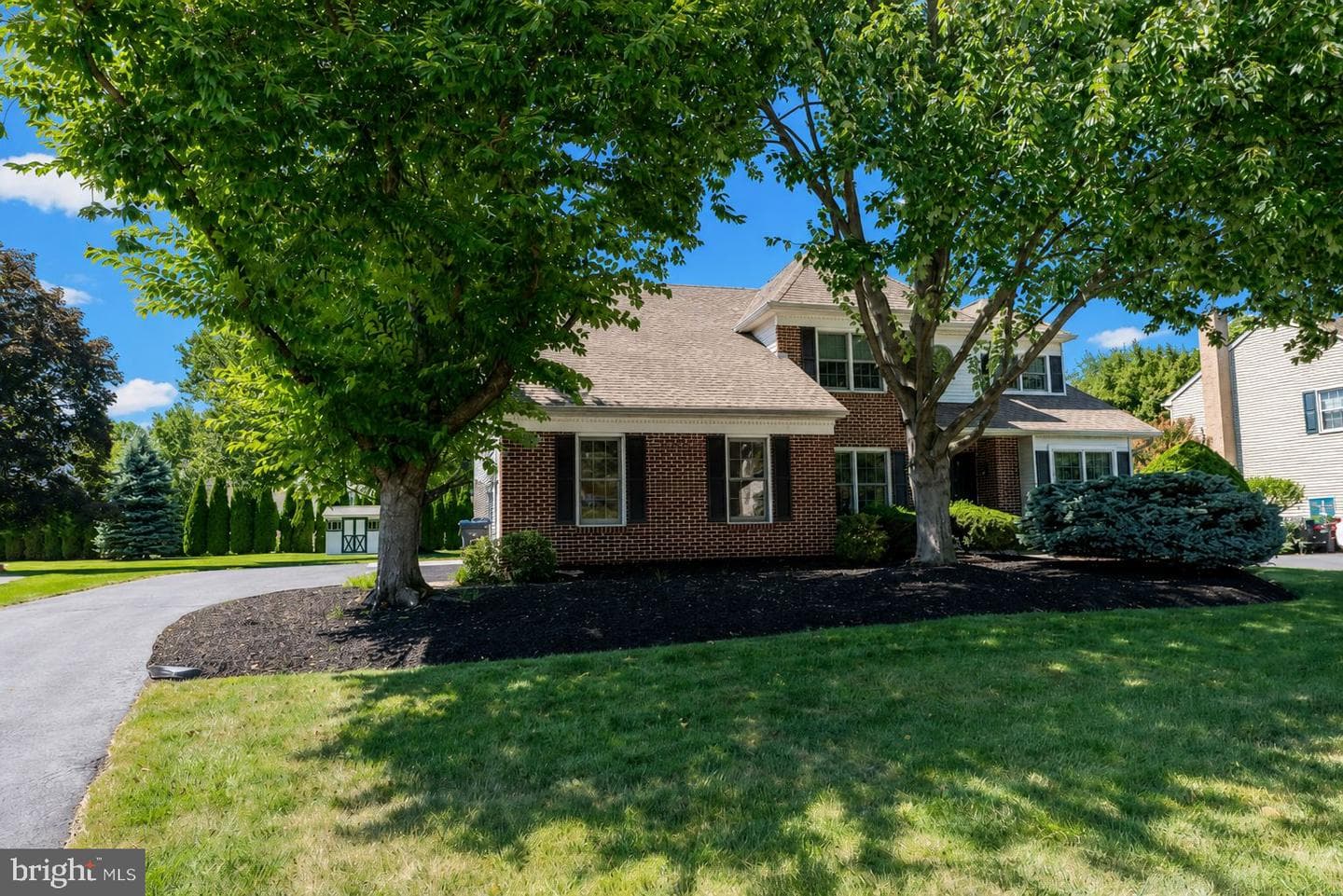 325 Sonnet Lane photo 4