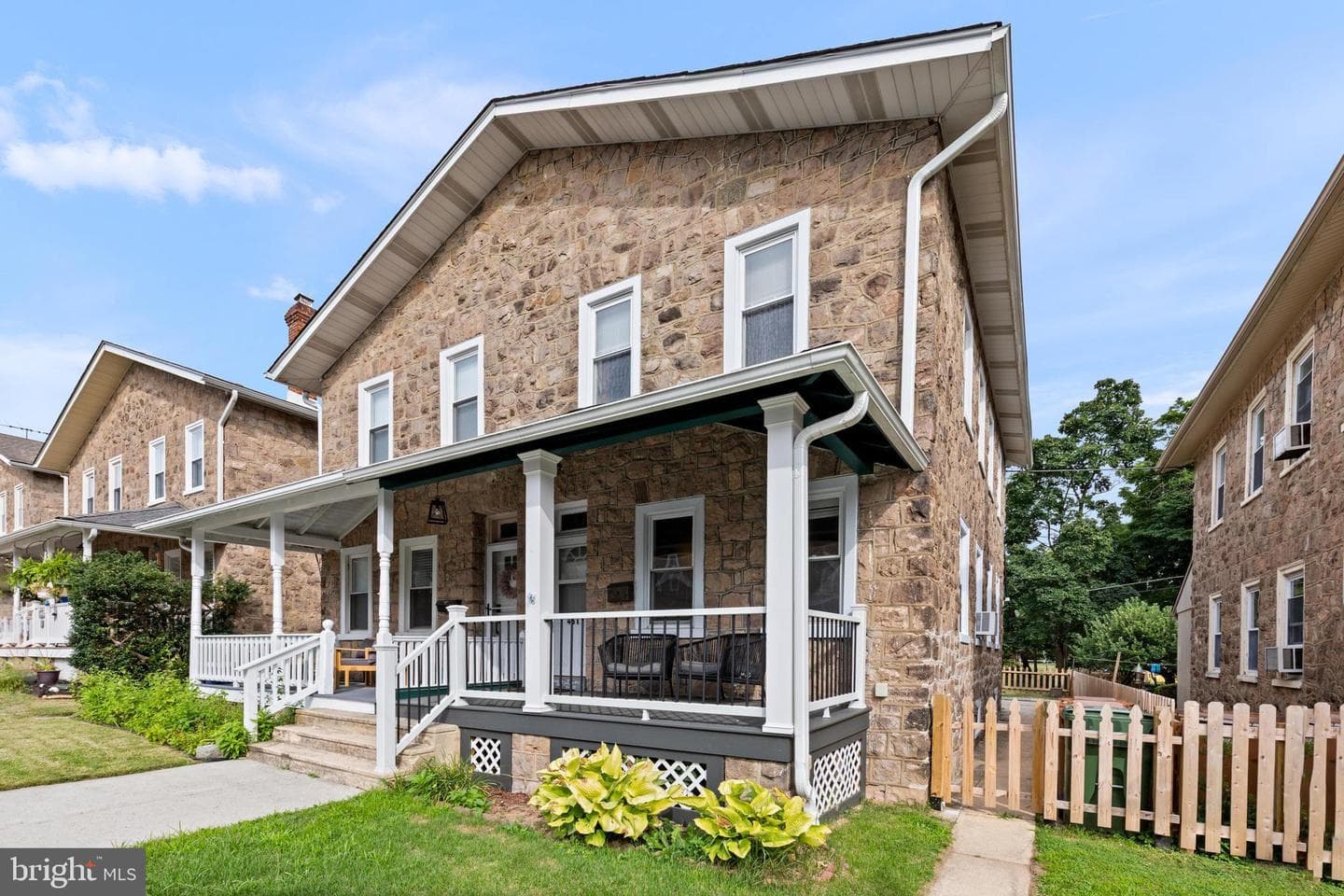 431 Renfrew Avenue photo 1