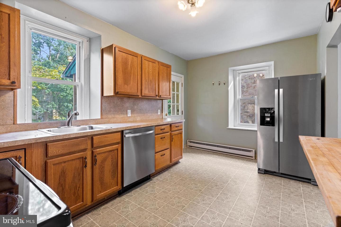 431 Renfrew Avenue photo 8