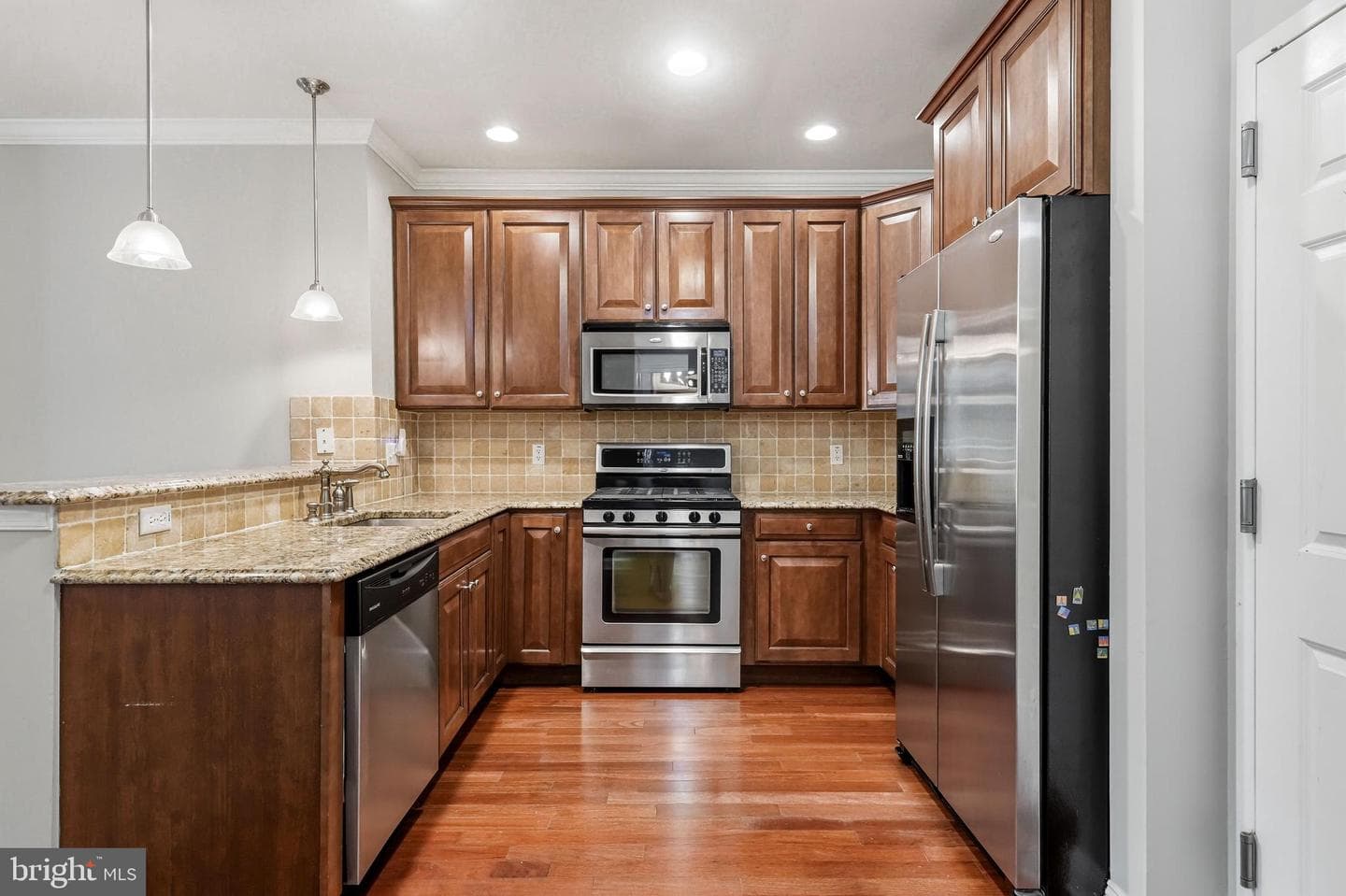 300 W Elm Street #2129 photo 15