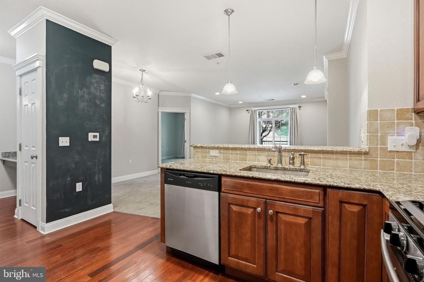 300 W Elm Street #2129 photo 16