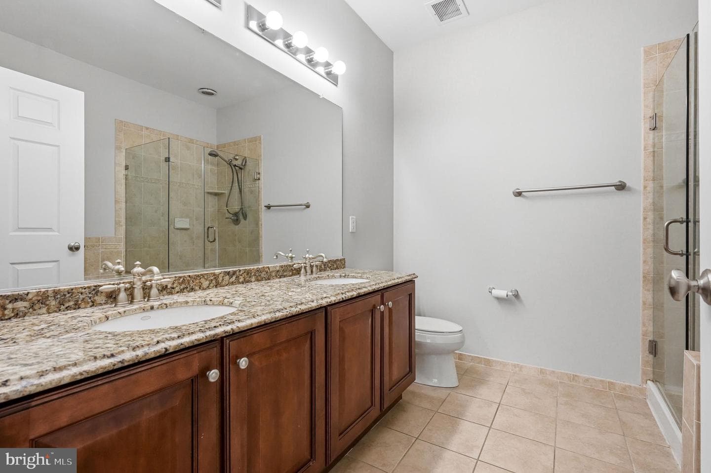 300 W Elm Street #2129 photo 26