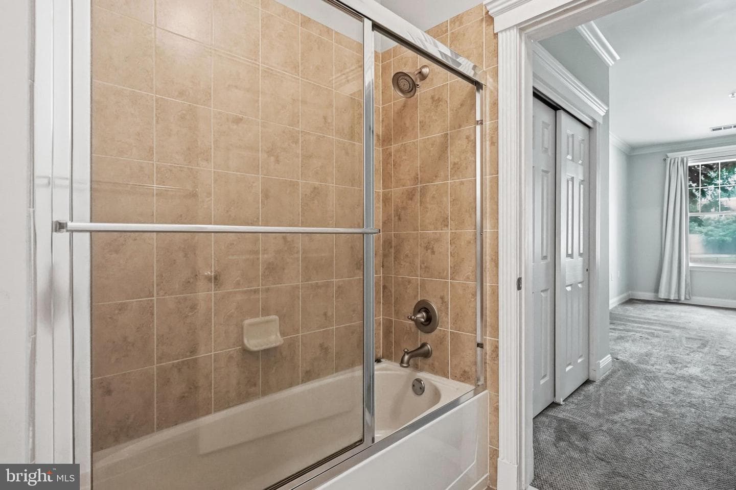 300 W Elm Street #2129 photo 34
