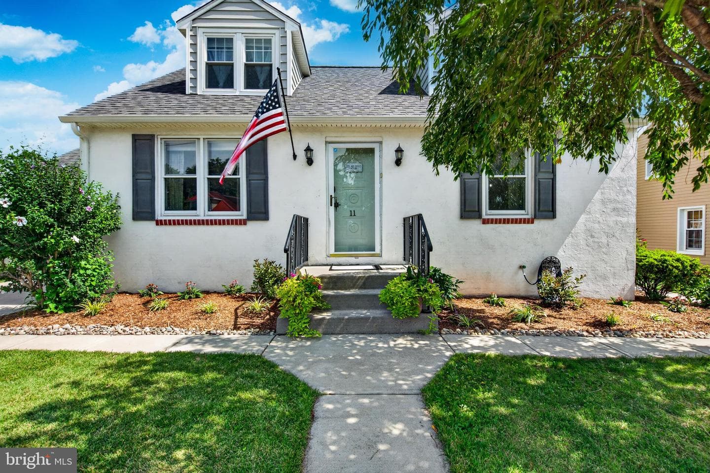 11 W Eighth Street photo 1