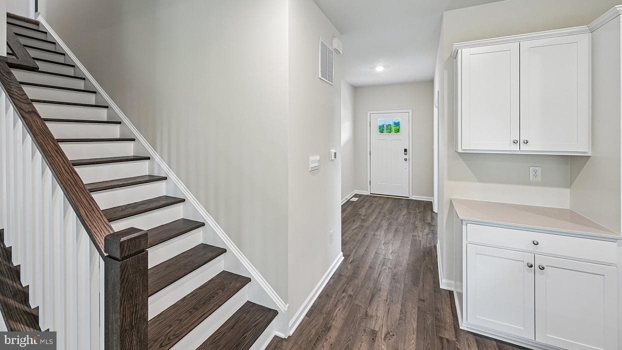 3029 Martha Way photo 7