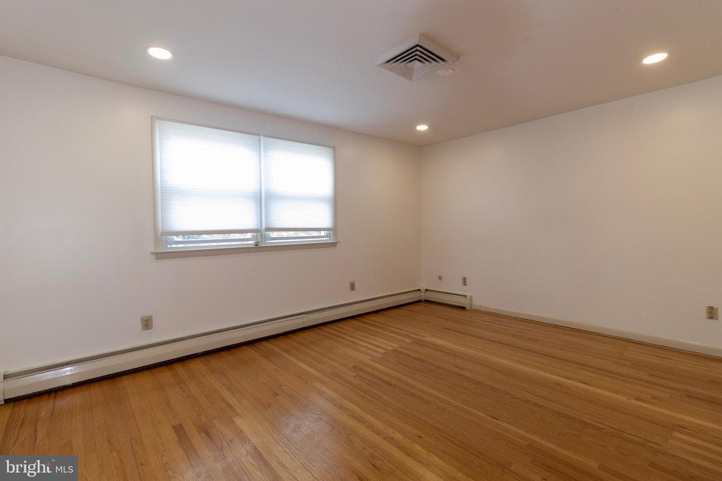 3883 Dempsey Lane photo 24