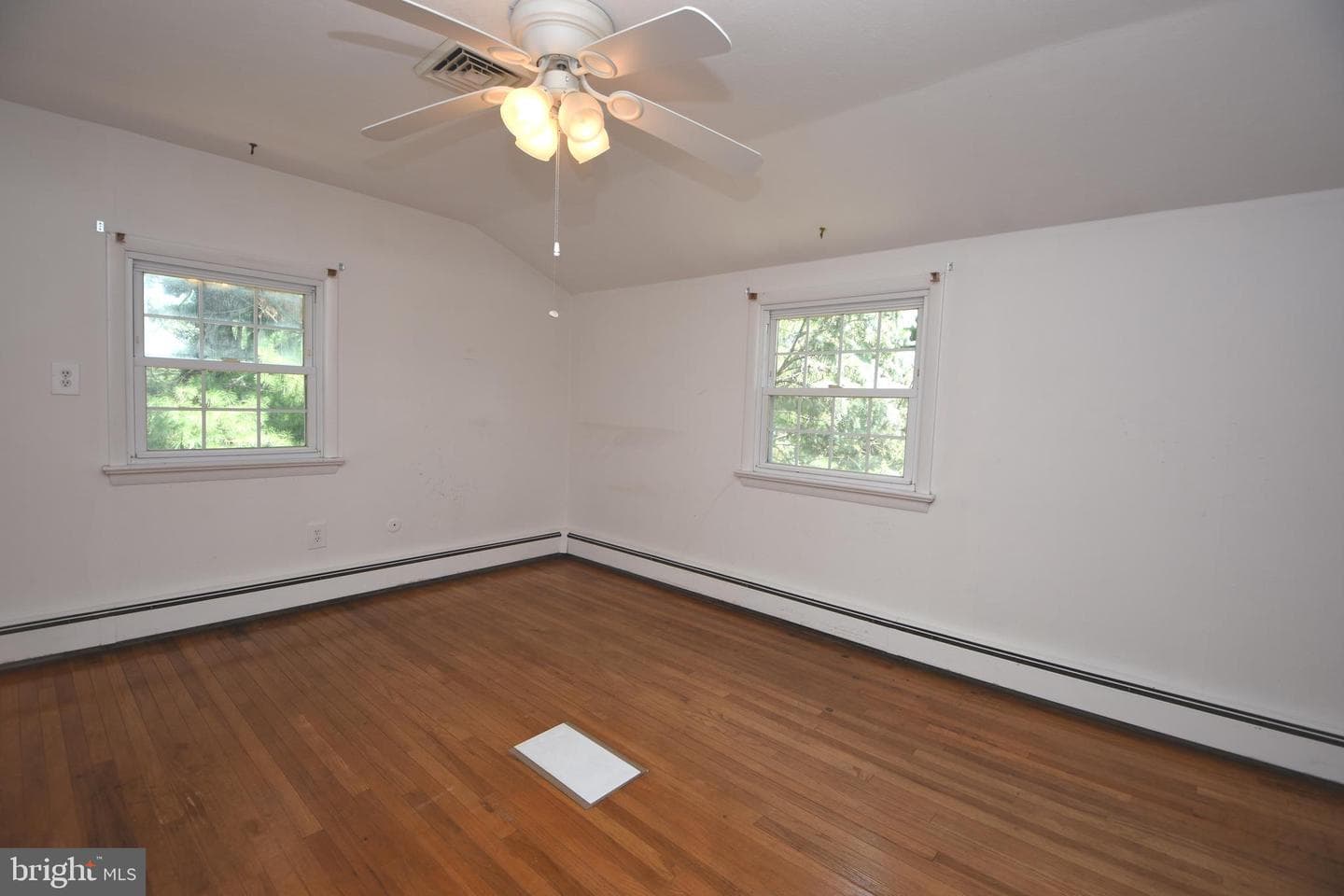 571 Township Line Road photo 24