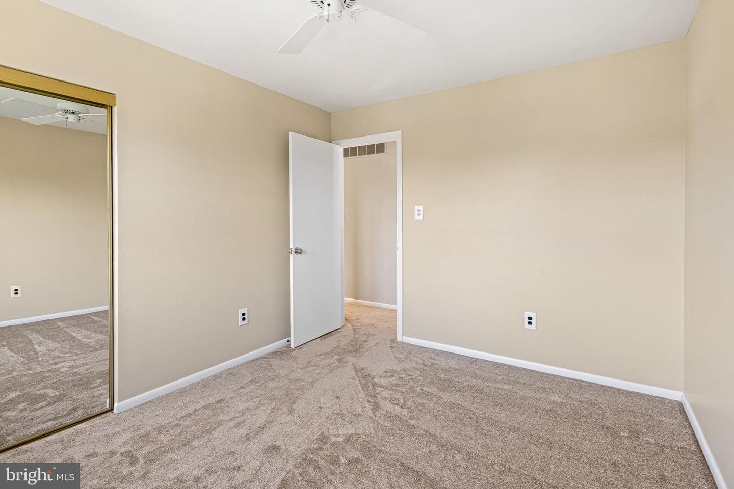 12 Pebble Drive photo 33