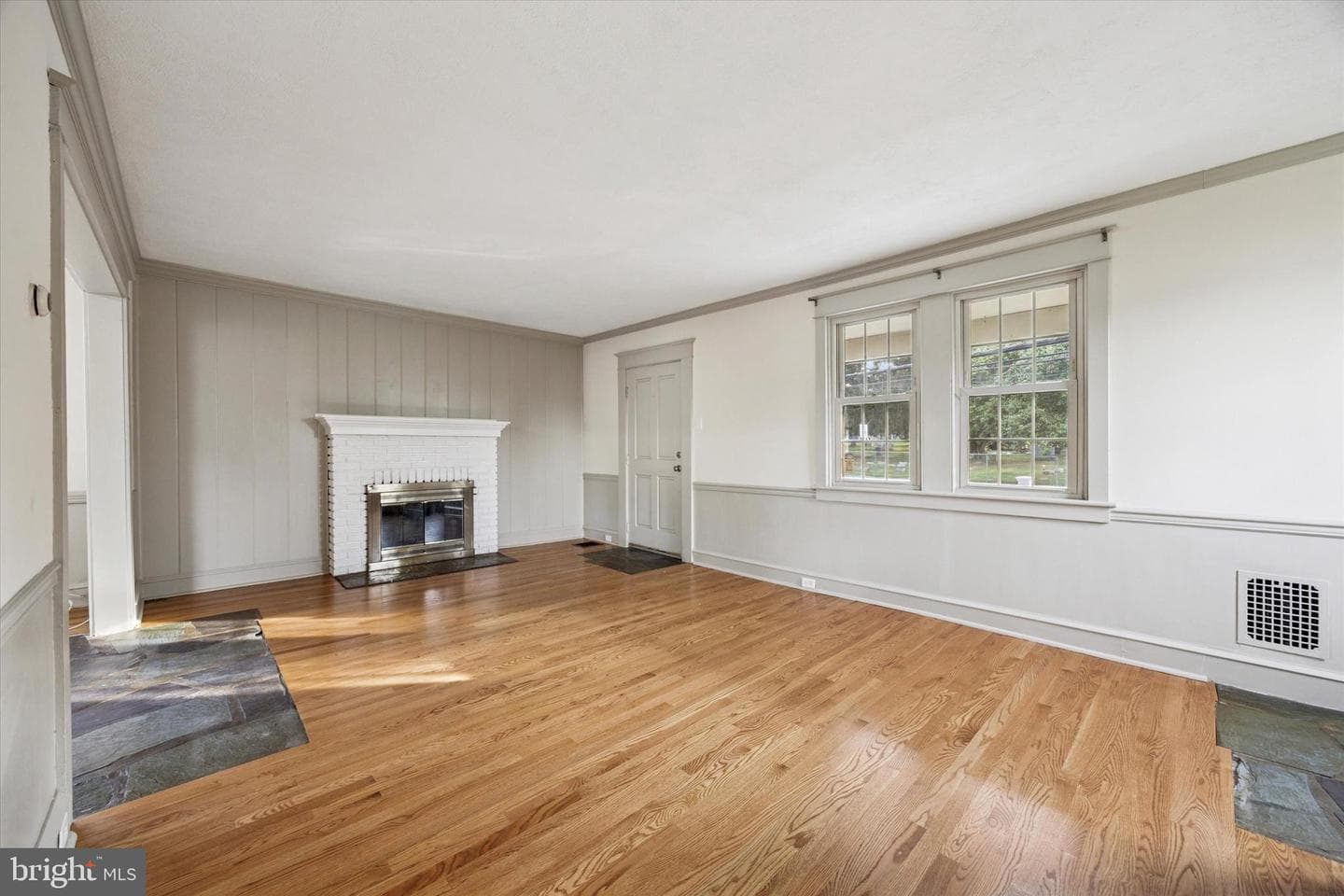 2439 Susquehanna Road photo 5