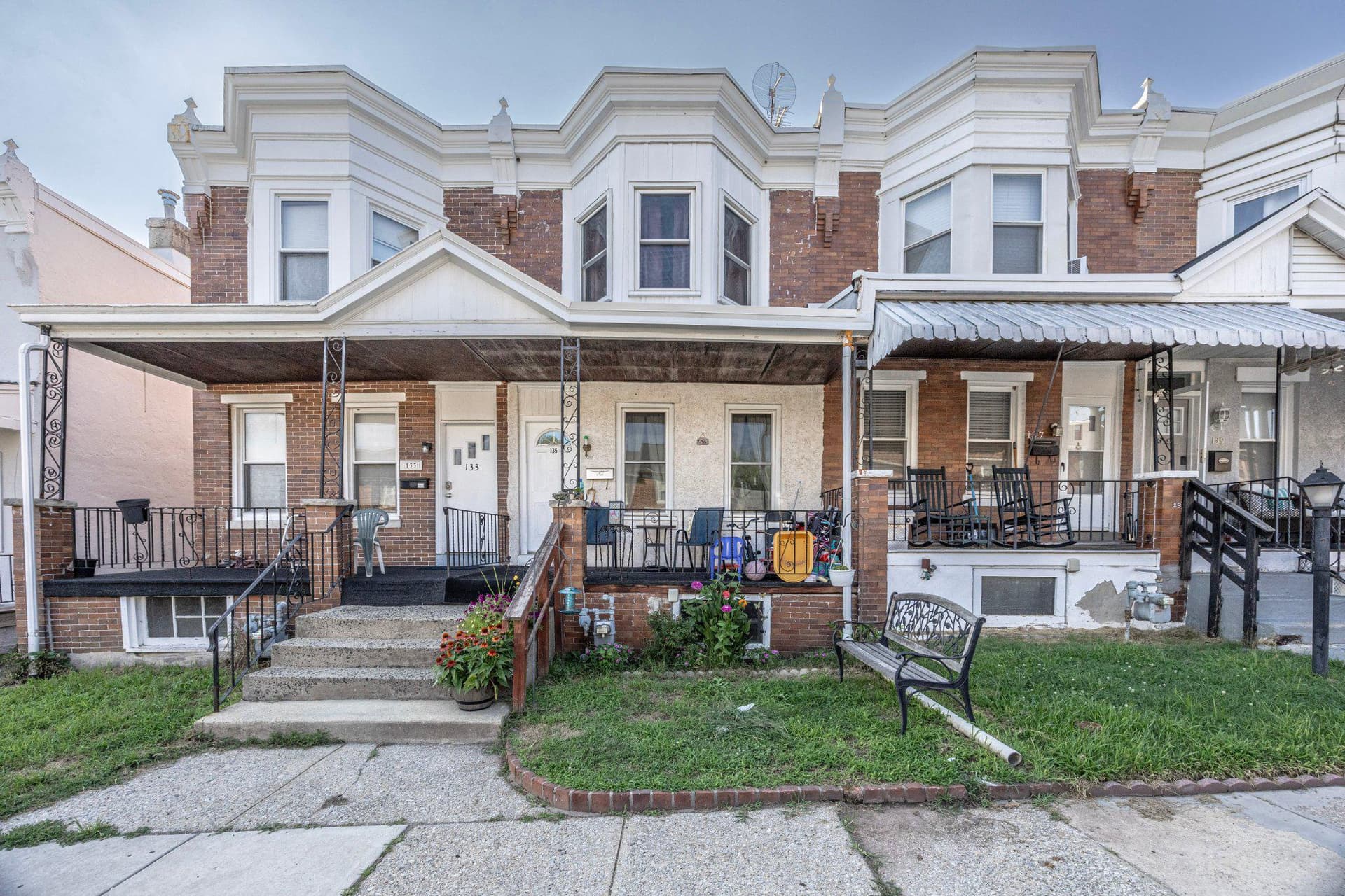 135 Rosemont Avenue photo 1