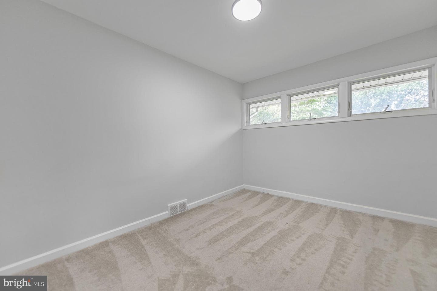 706 Moredon Road photo 29